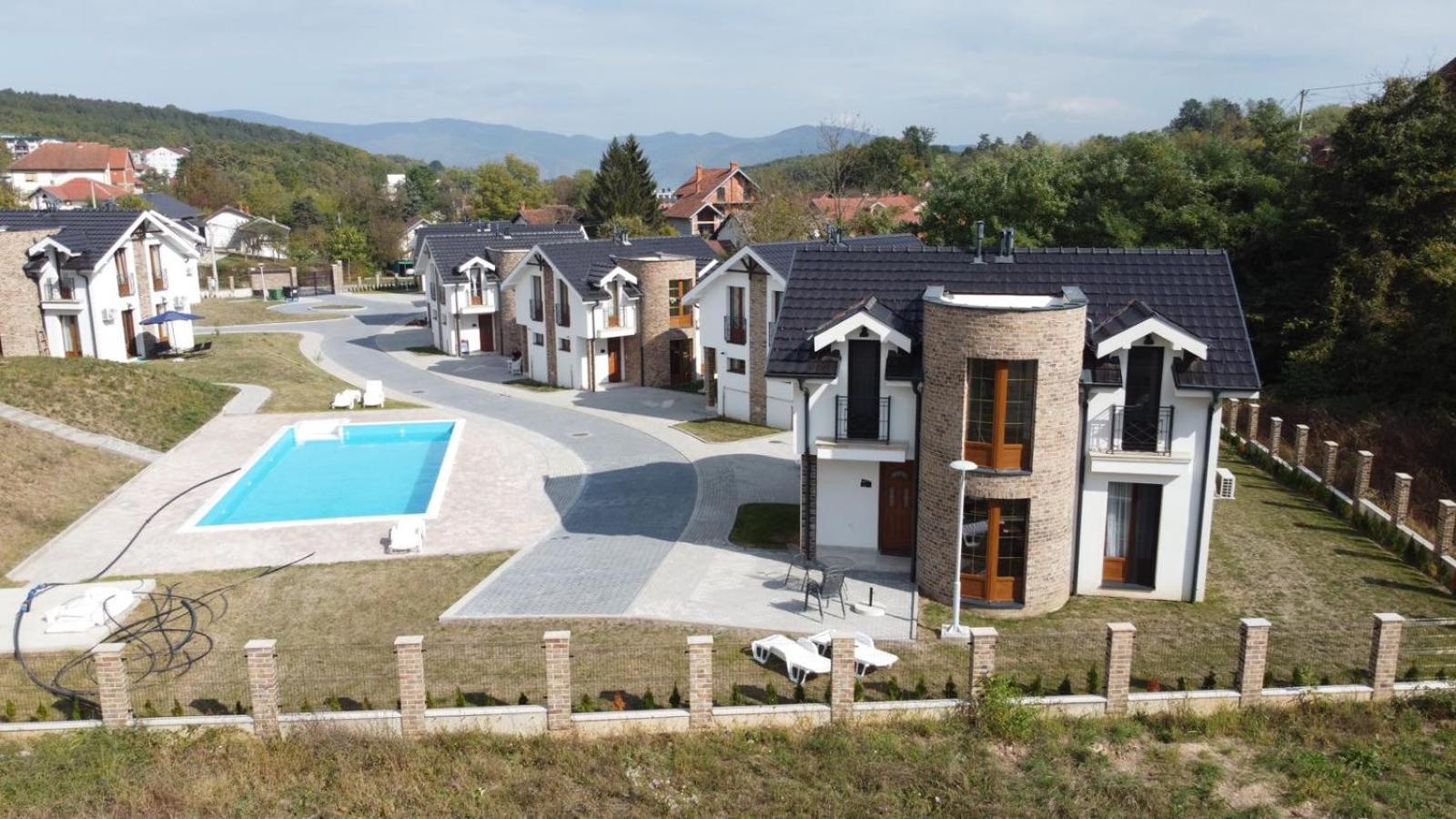 Crown House Vrnjačka Banja Exterior foto