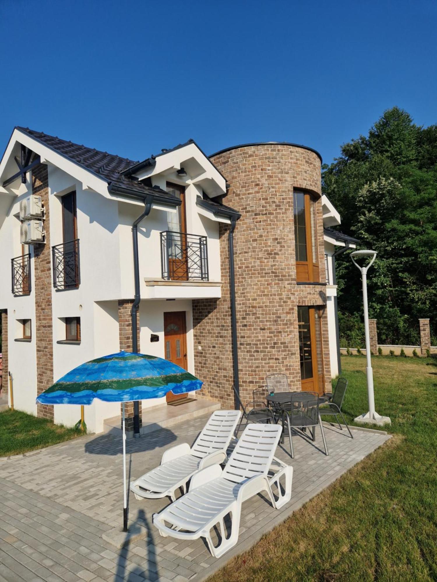 Crown House Vrnjačka Banja Exterior foto