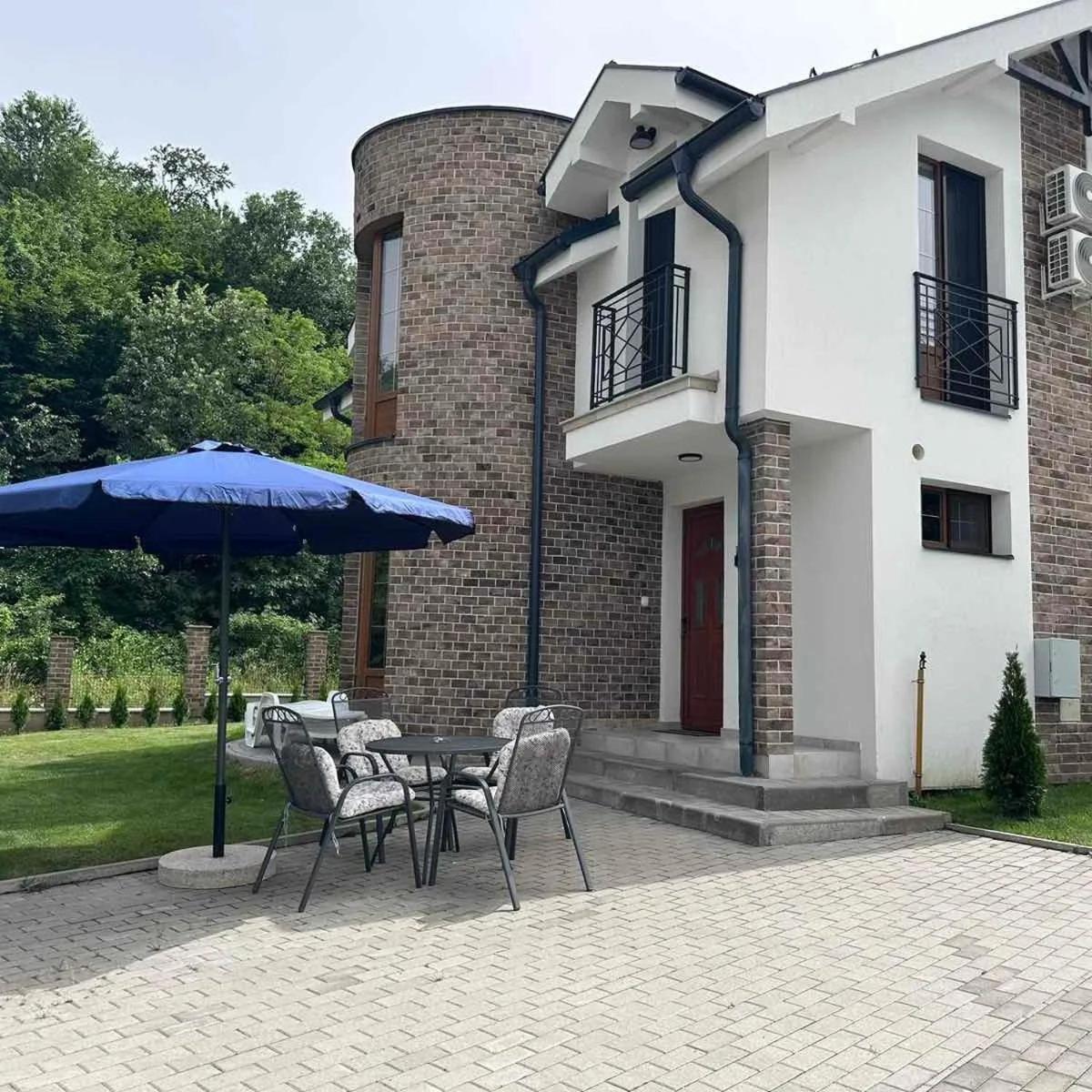 Crown House Vrnjačka Banja Exterior foto